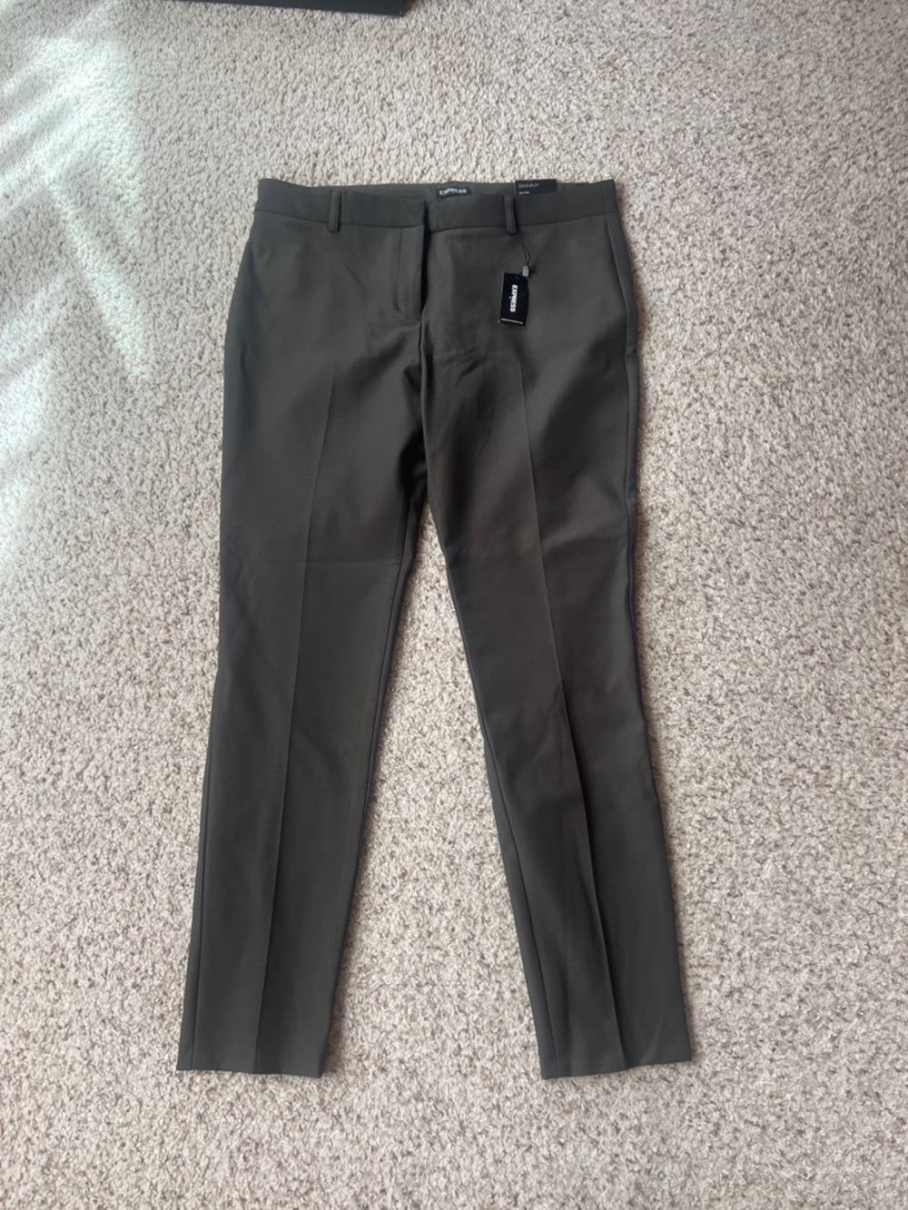 Express Women's Slim Dress Pants in Olive Green